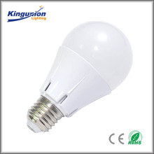 Fabricante de fábrica Kingunionled Garantía E26 7w 630LM Serie del bulbo del LED